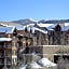 Capitol Peak Lodge, a Destination by Hyatt Residence