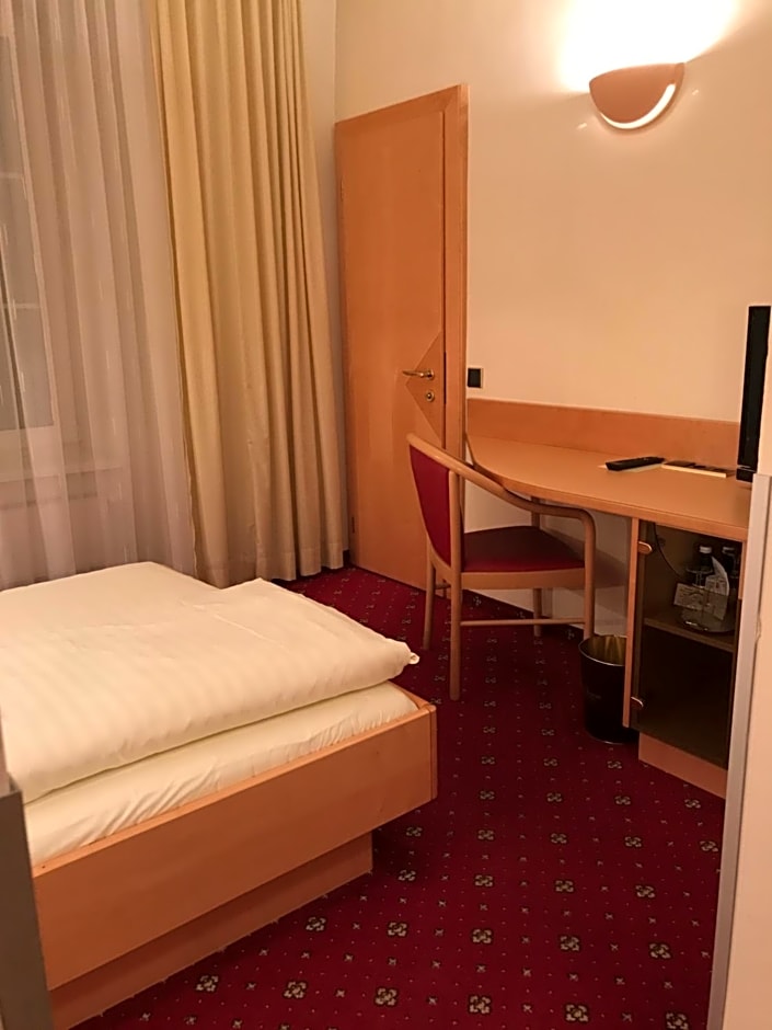 Hotel Goldener Brunnen