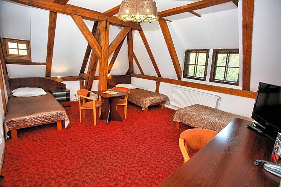 Hotel Przy Oślej Bramie - Zamek Książ