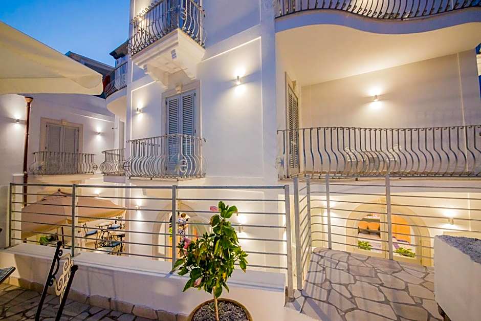 Odysseus Hotel