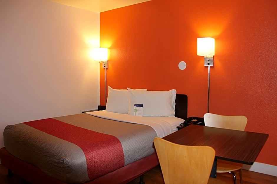 Motel 6-Goodland, KS