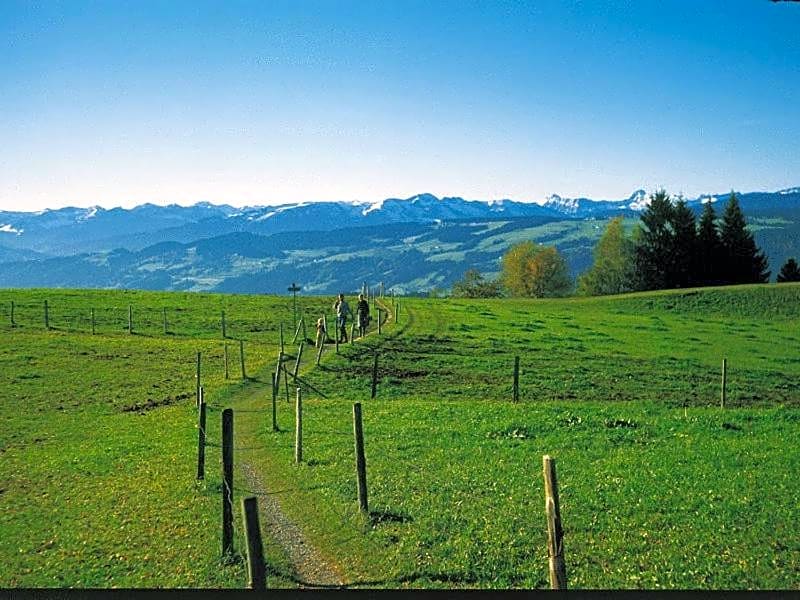 Landhotel Herzberger garni Zimmer & Ferienwohnungen