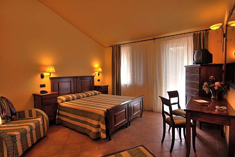 Casanova - Wellness Center La Grotta Etrusca