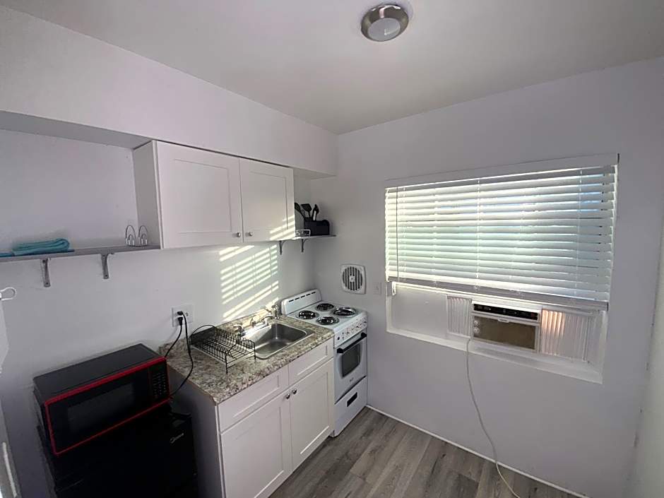 Uptown Inn & Suites