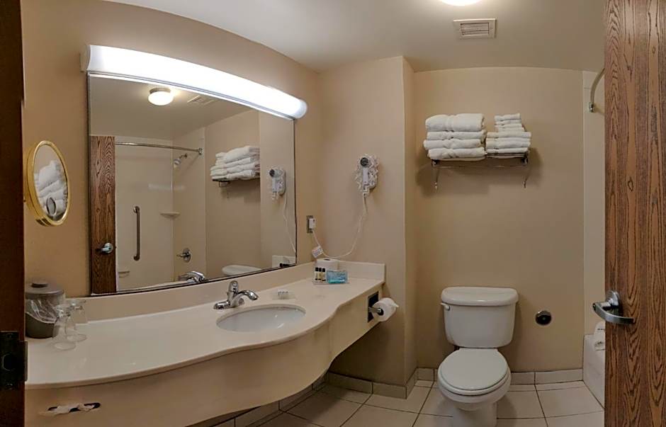 Humphry Inn And Suites