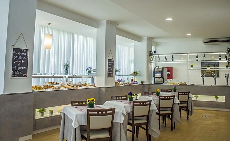 Hotel Sandra