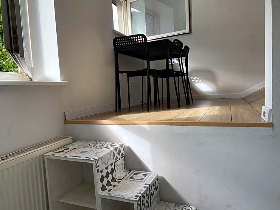 PINI HOSTEL - Przytulne pokoje w centrum Krakowa