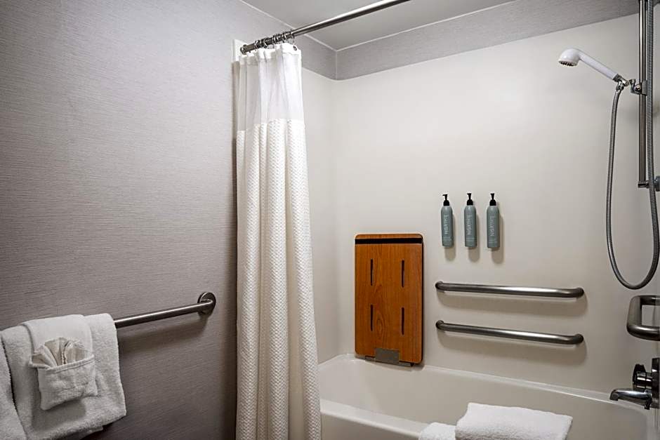 Courtyard by Marriott Hartford Cromwell