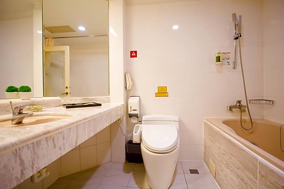 Lichia Royal Garden Hotel