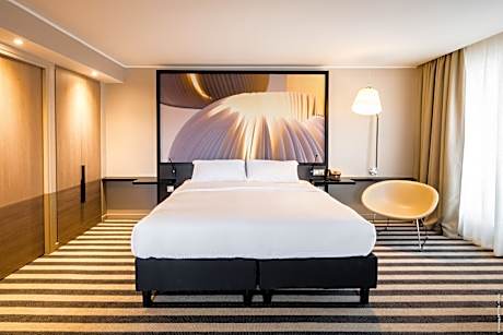 Suite (1 Double Bed)