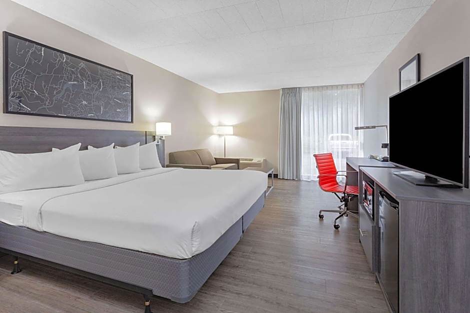 Ramada by Wyndham Windsor Locks