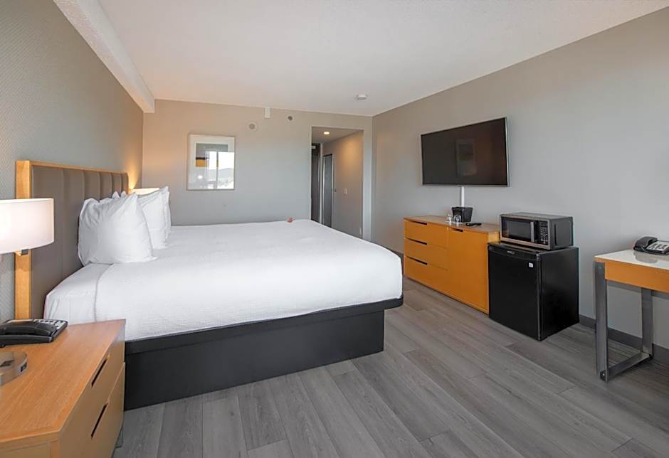 Coast Chilliwack Hotel