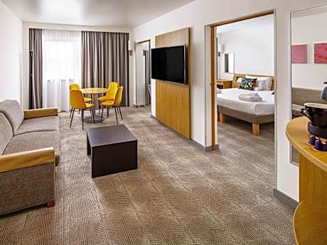 Executive King Suite with Sofa