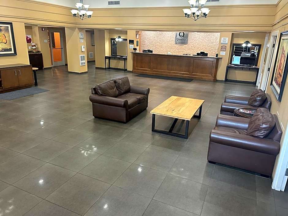 Quality Inn and Conference Center Greeley Downtown
