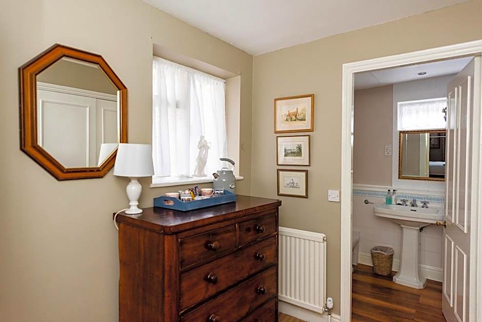 Brook Whipper-In Hotel