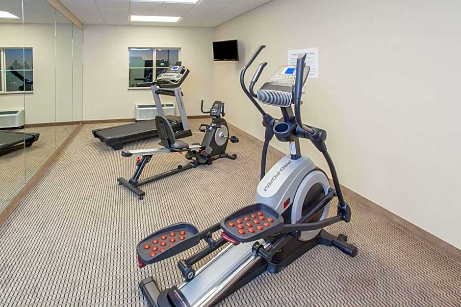 Baymont by Wyndham Grand Forks