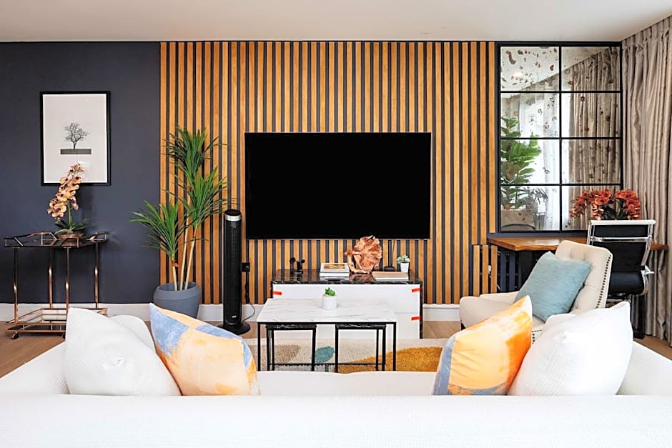 Veeve - Westbourne Curve