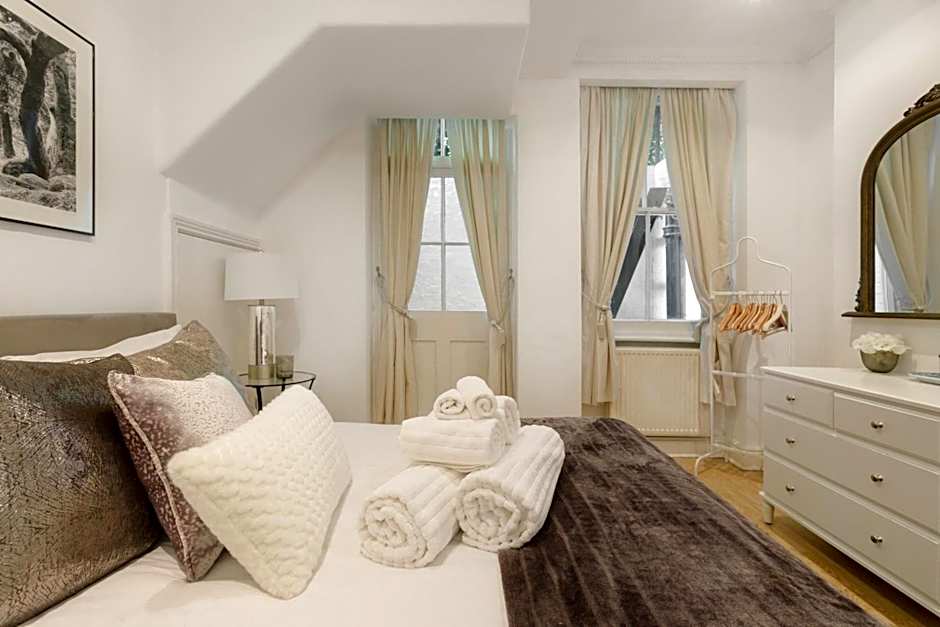 Spacious 1 bed Sloane Square