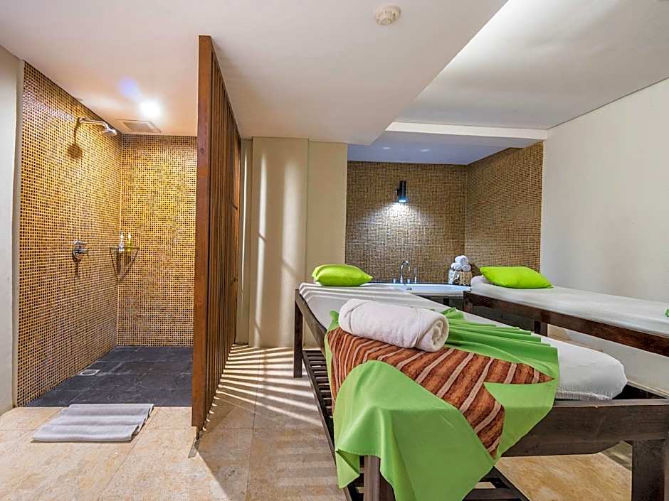 Grand Whiz Hotel Nusa Dua Bali