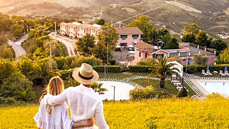 Country Hotel & Resort I Calanchi