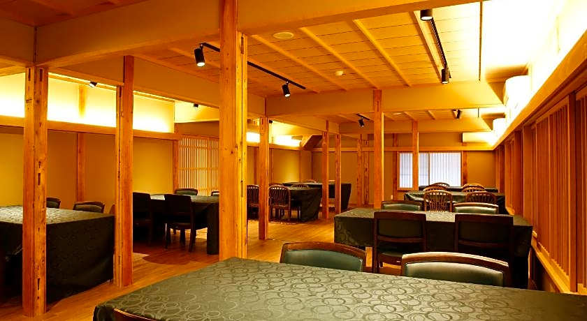 Sarusawaike Yoshidaya