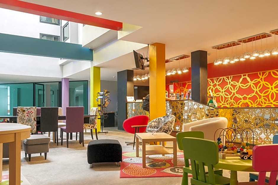 Behind The Scene Hotel Club @ Samui