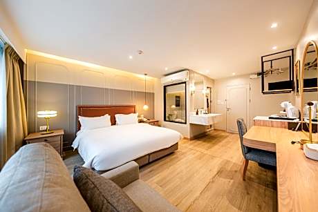 Deluxe Double or Twin Room