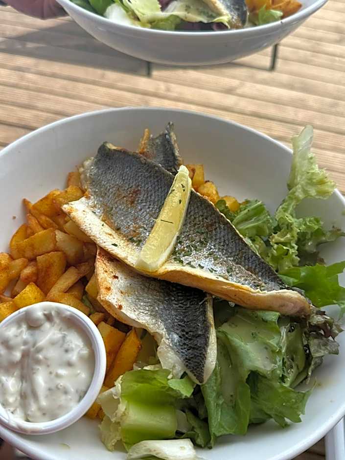 Sids restaurant and bar with rooms