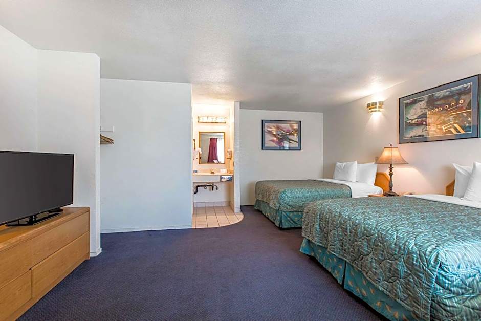 Rodeway Inn Beaumont