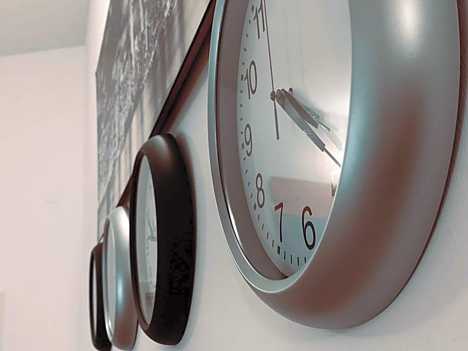 HR RoomS