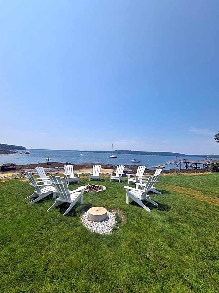 Smuggler's Cove Inn