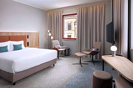 Superior Room, 1 King Bed