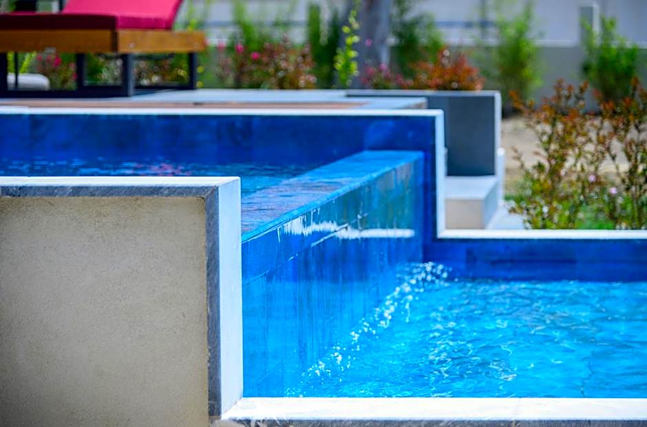 Amyntas Seafront Hotel