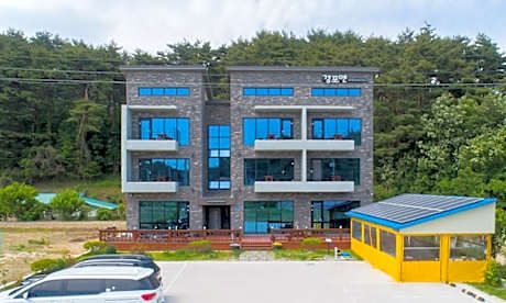 Gangneung, gyeongpoen pension