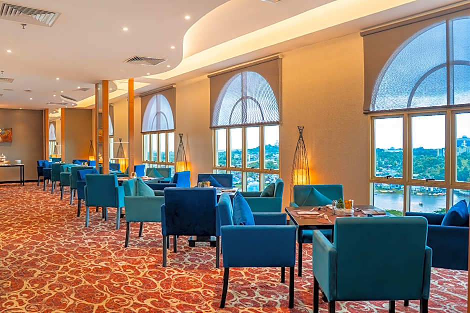 The Waterfront Hotel