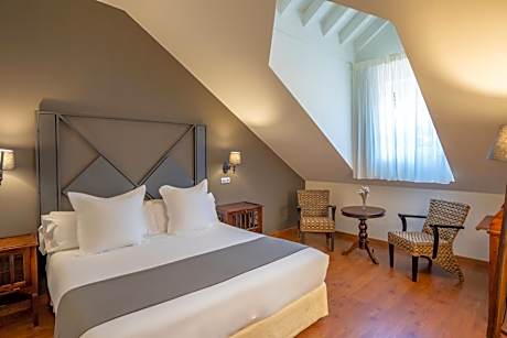 Double or Twin Room - Attic