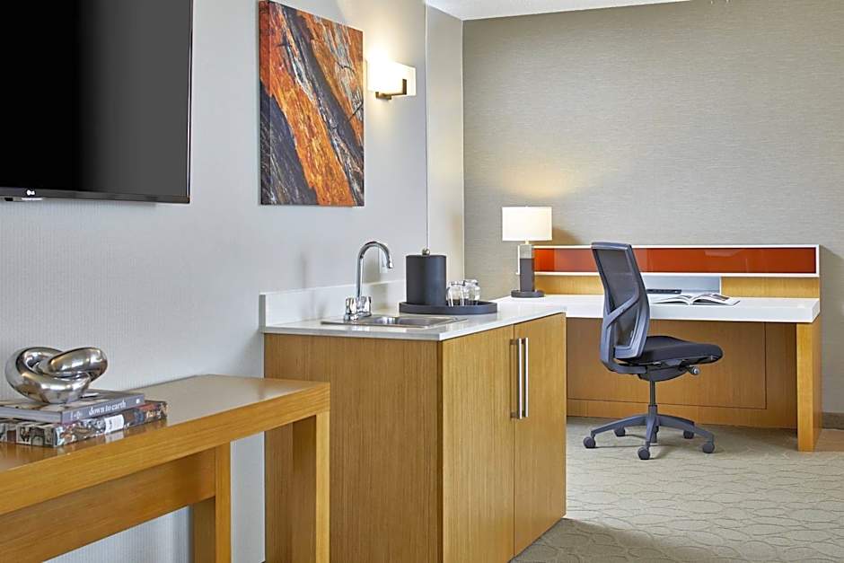 Renaissance Chicago Glenview Suites Hotel