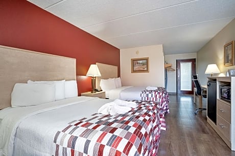Deluxe 2 Queen Beds First Floor Non-Smoking