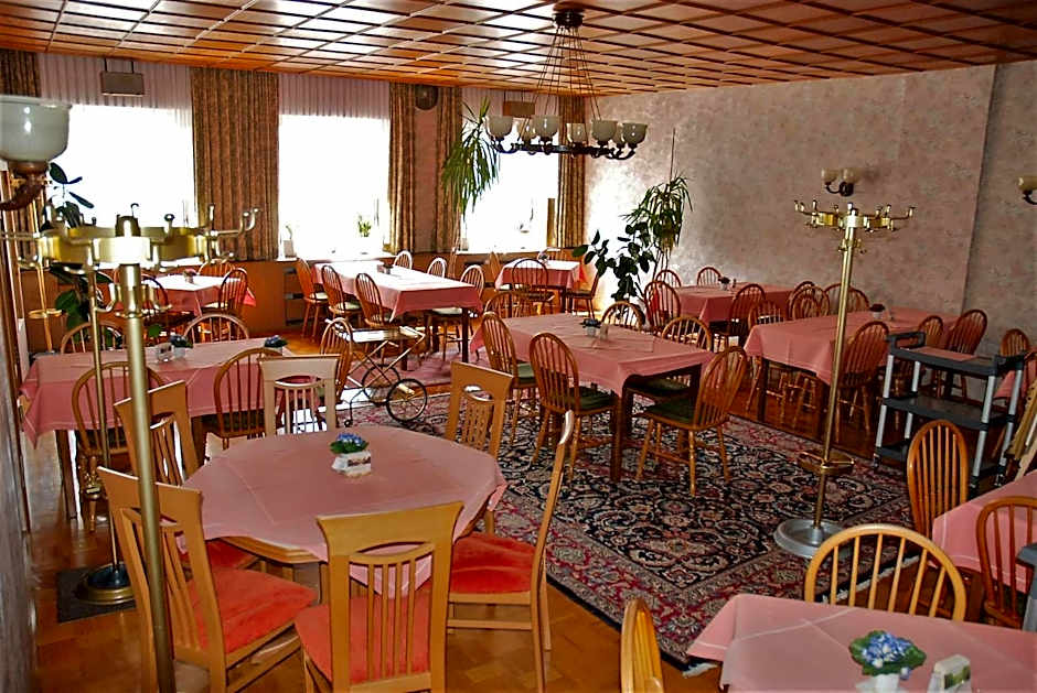 Hotel Restaurant LAHNHOF