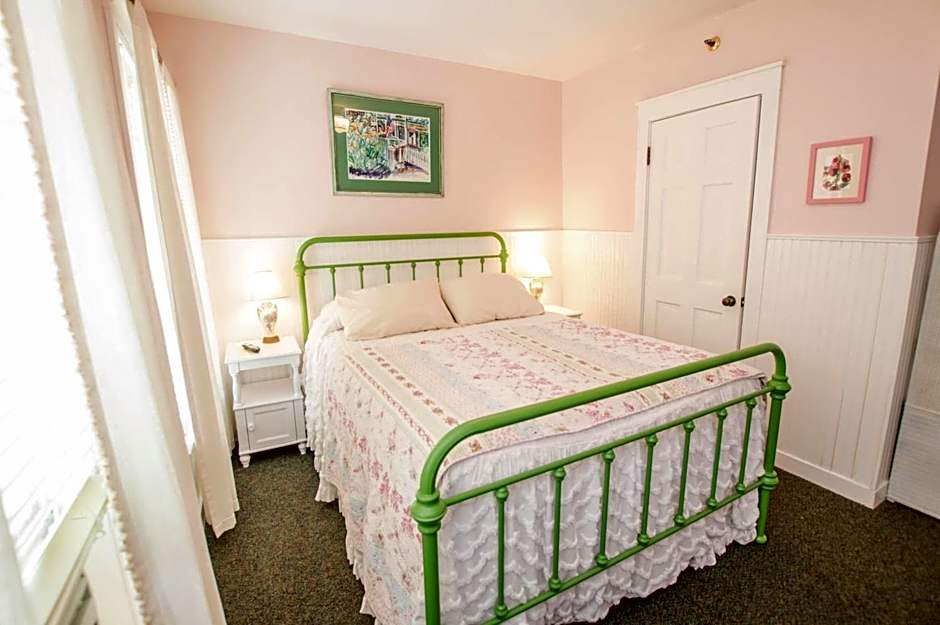 Terrace Inn and 1911 Restaurant