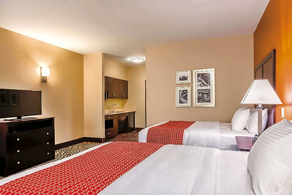 La Quinta Inn & Suites by Wyndham Cotulla