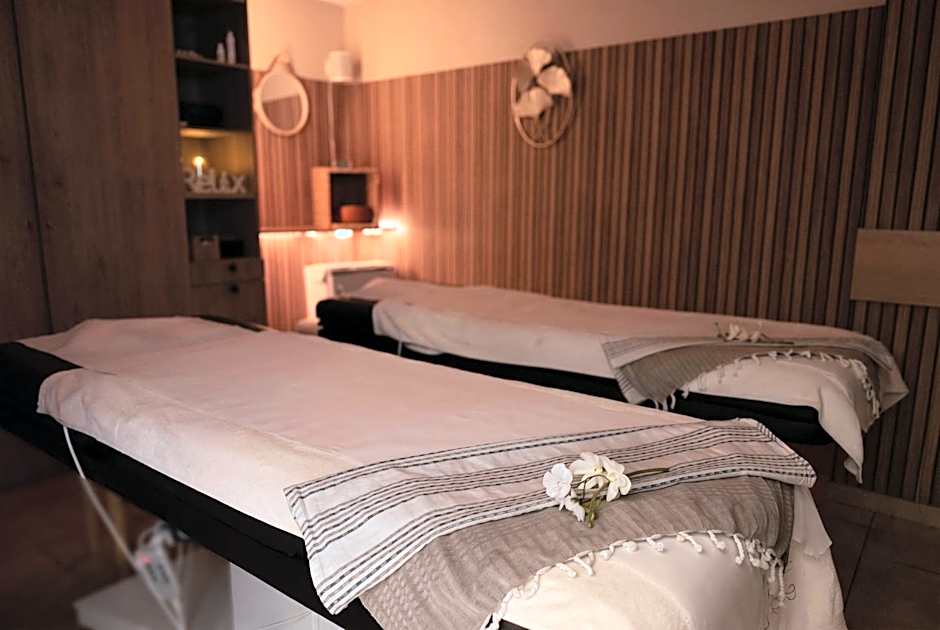 Unique Hôtel Résidence & Spa