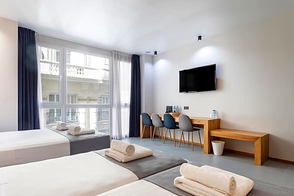 NALU Valencia Boutique Rooms