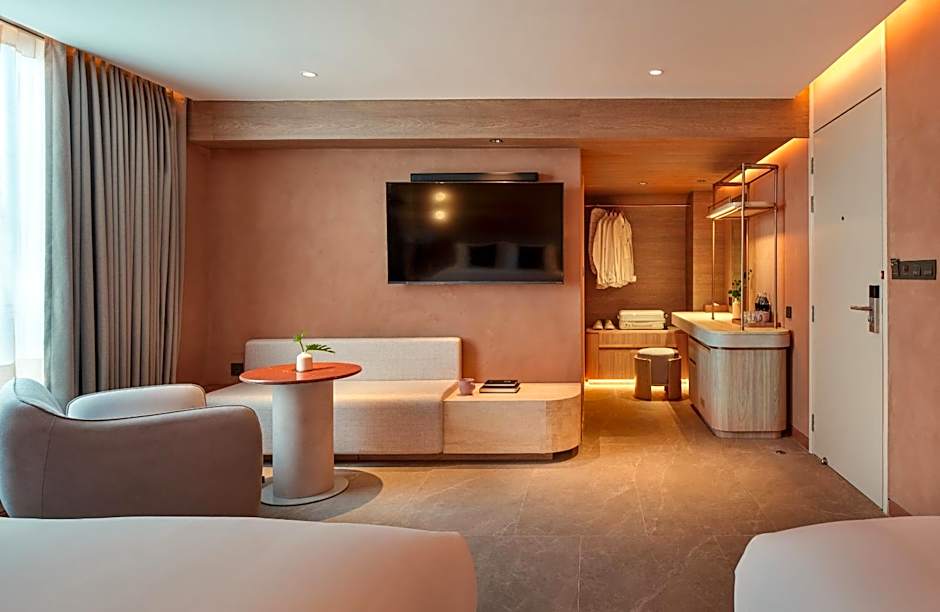 Muang Phol Hotel Bangkok Siam - Newly Renovated