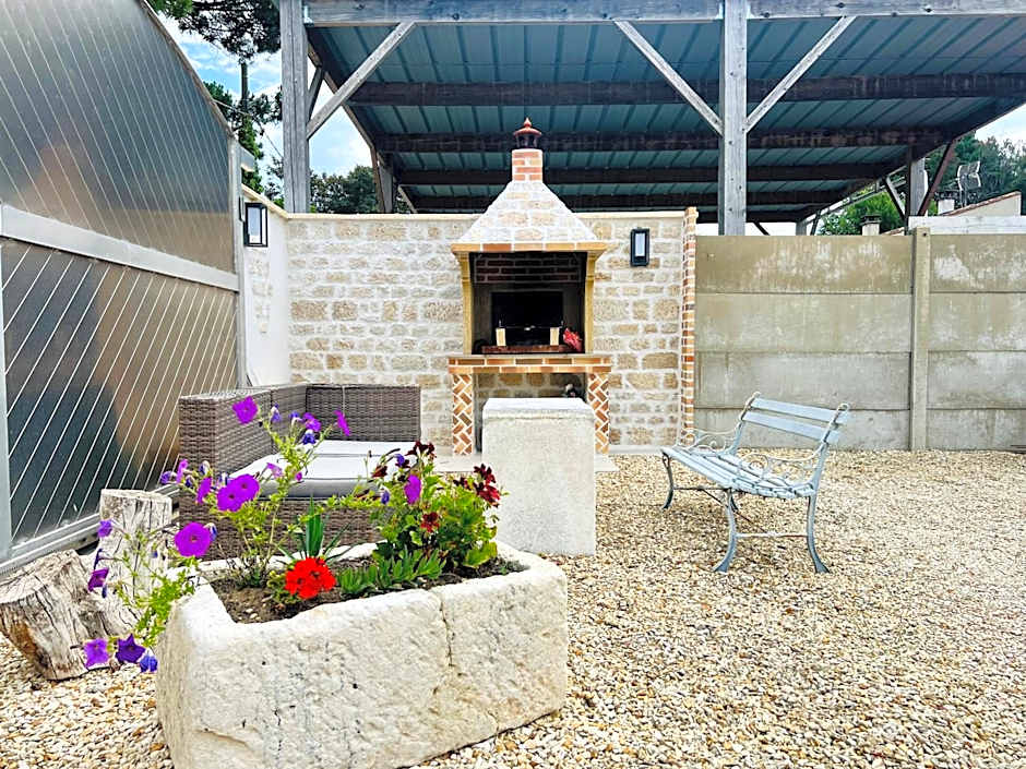 Le Mas des Mathes, Chambres d'hôtes, Studios