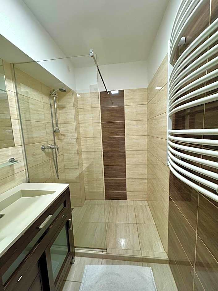 Fészek Fogadó - Pension Nest