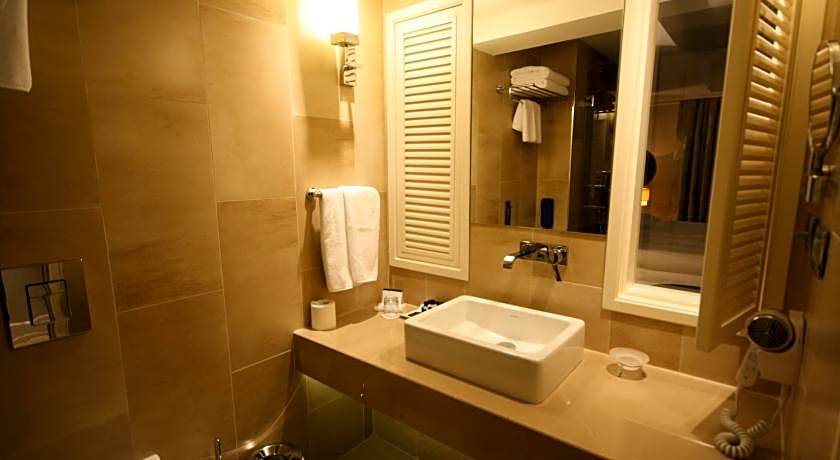 Titanic Comfort Sisli