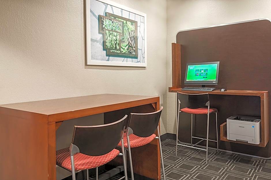 MainStay Suites