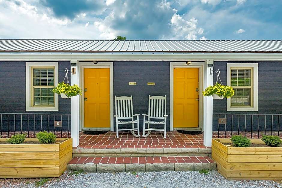 01 The Eames Suite - A PMI Scenic City Vacation Rental