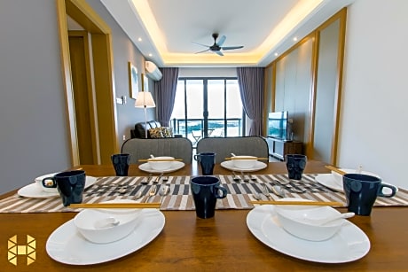 Three Bedroom Luxury Suite Seaview